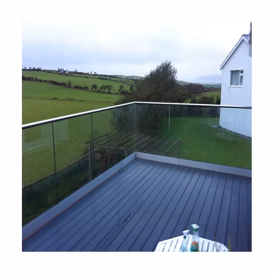 Ace Modern Stairs Designs U-Profil-Aluminium-Rahmenloses Balustradengeländer aus gehärtetem Glas für Deckterrasse